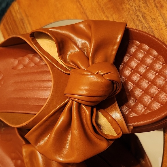 NWT Rouge Tied Front Bow Sandals 7.5 Slides - Picture 12 of 12